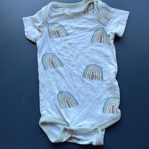 Aloe rainbow 0-3 bodysuit kyte BABY